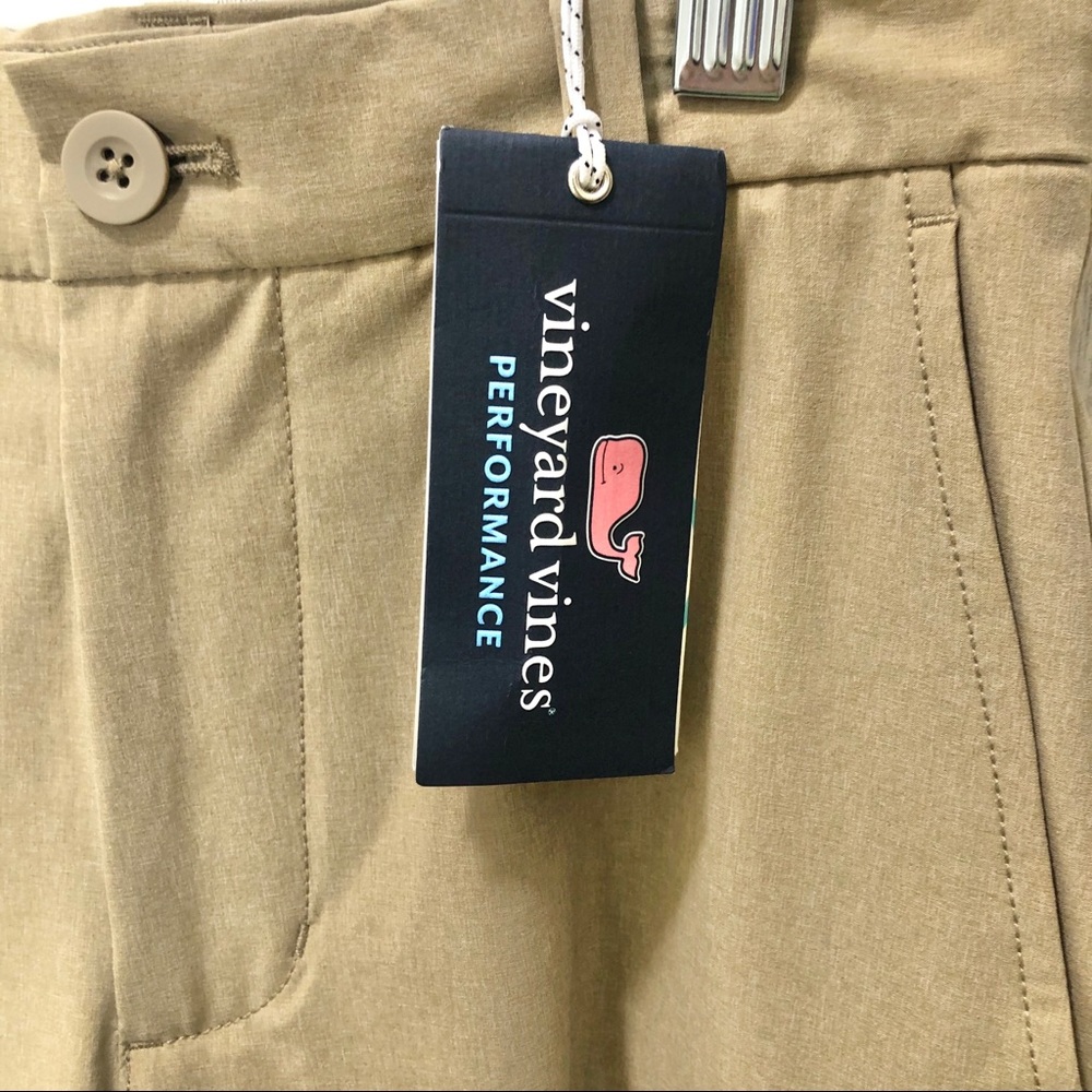 Vineyard Vines 10” Preformance Breaker Khaki NWT - Picture 6 of 13
